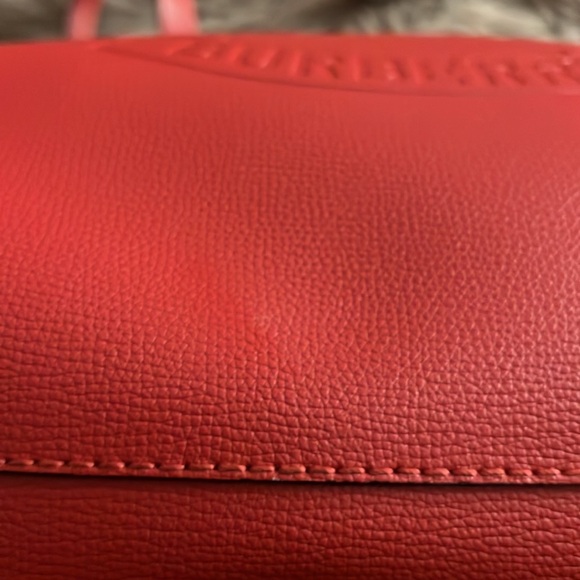 Authentic Burberry - Picture 10 of 11